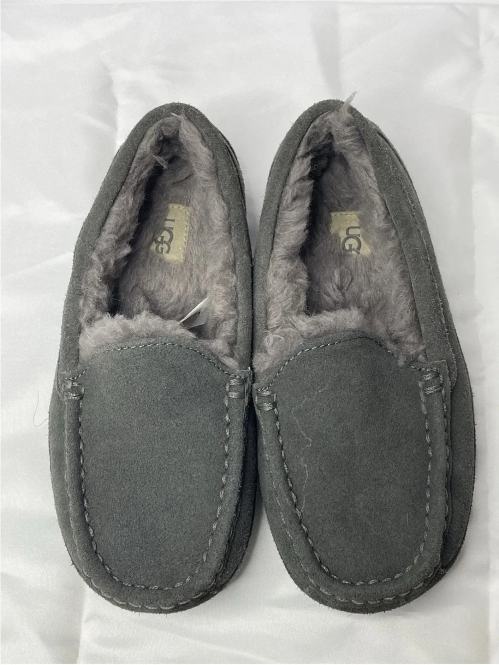 UGG Ansley Youth Slippers Sz 1 Gray Suede Shearling Slip On Cozy Comfort